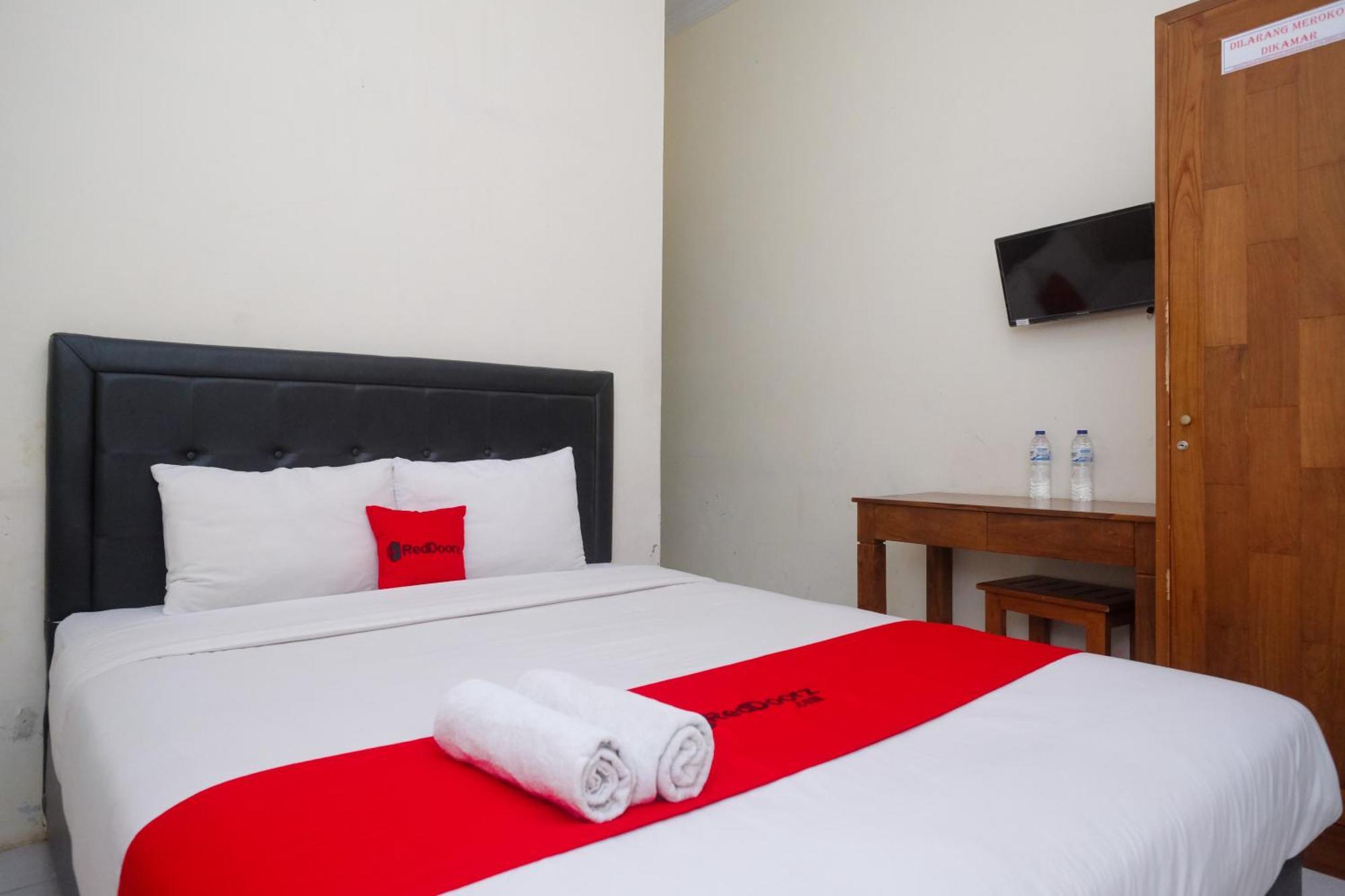 Reddoorz Syariah Near Pakuwon Mall Jogja Kejayan Exterior photo