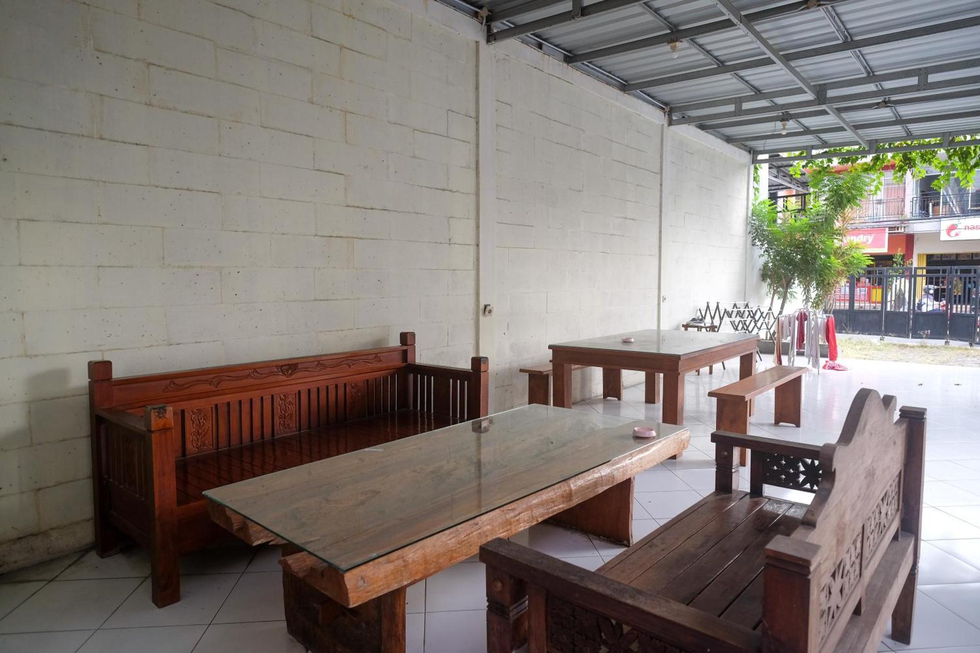 Reddoorz Syariah Near Pakuwon Mall Jogja Kejayan Exterior photo