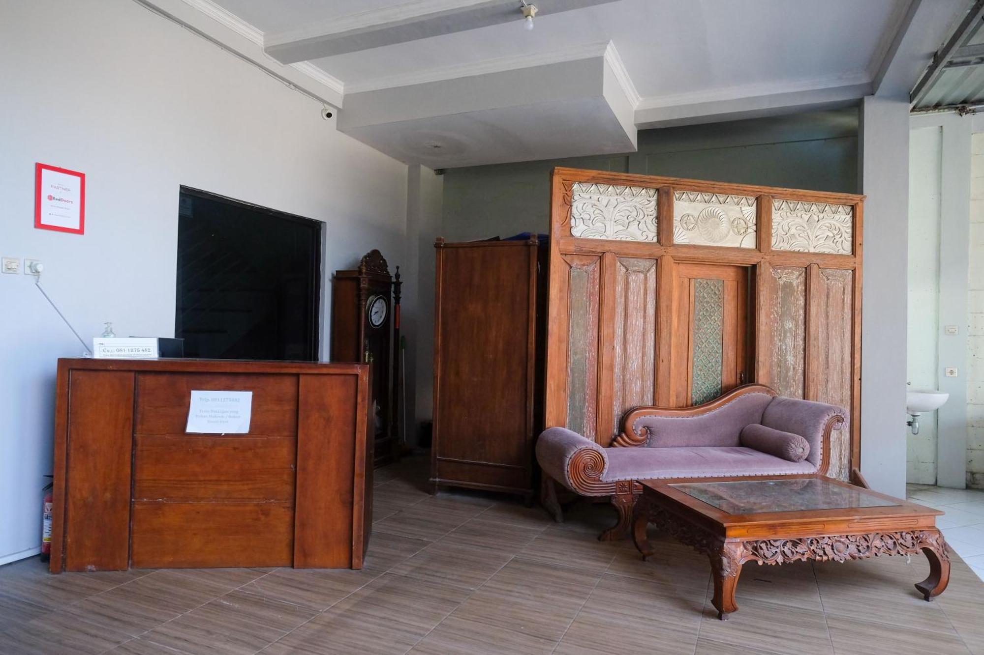 Reddoorz Syariah Near Pakuwon Mall Jogja Kejayan Exterior photo